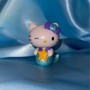 Hello kitty figure